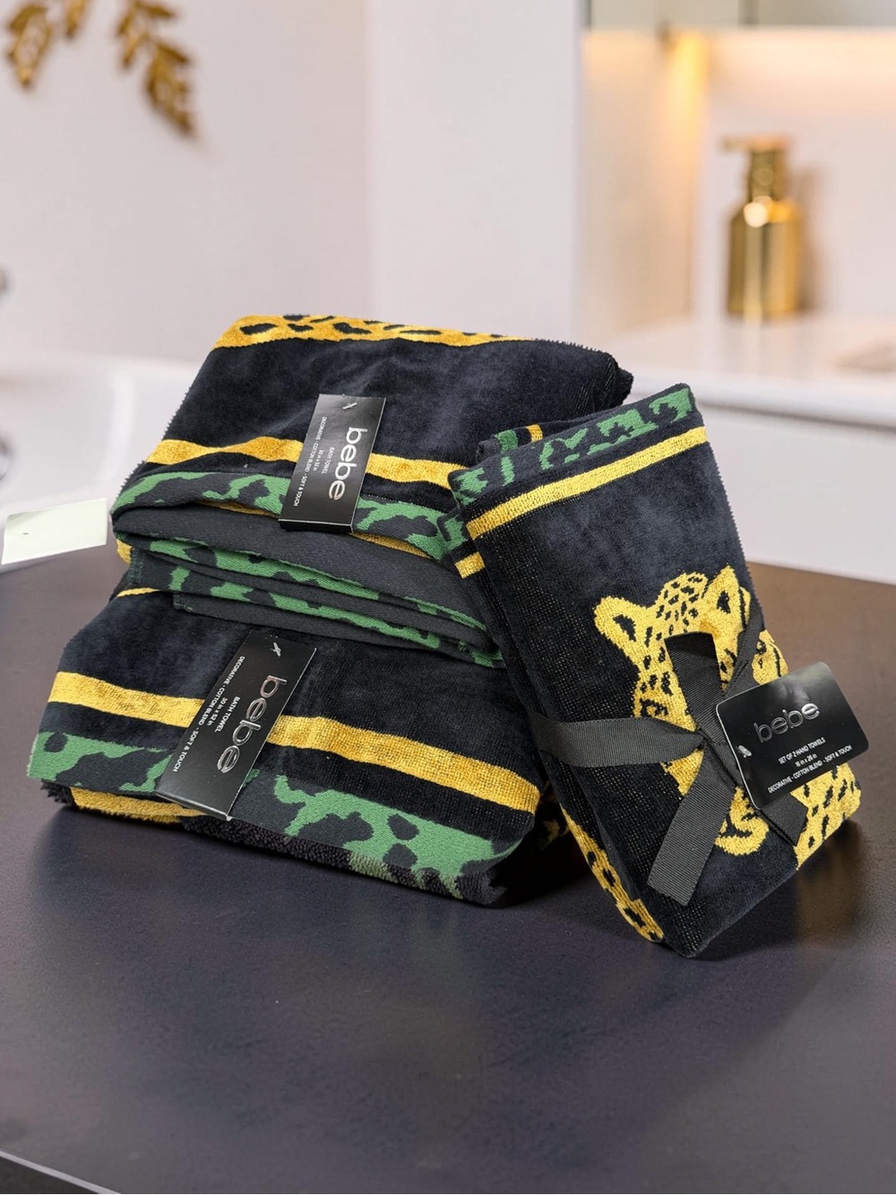 bebe NWT Beautiful Plush Gold, Black & Green Leopard Print 3pc Towel Set